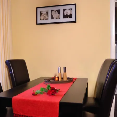 Gaestehaus Liubas Insel 아파트 Köthen